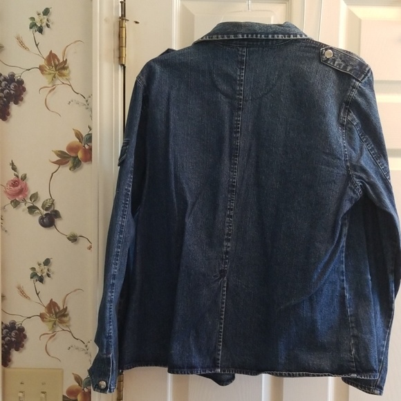Jean jacket - Picture 7 of 8